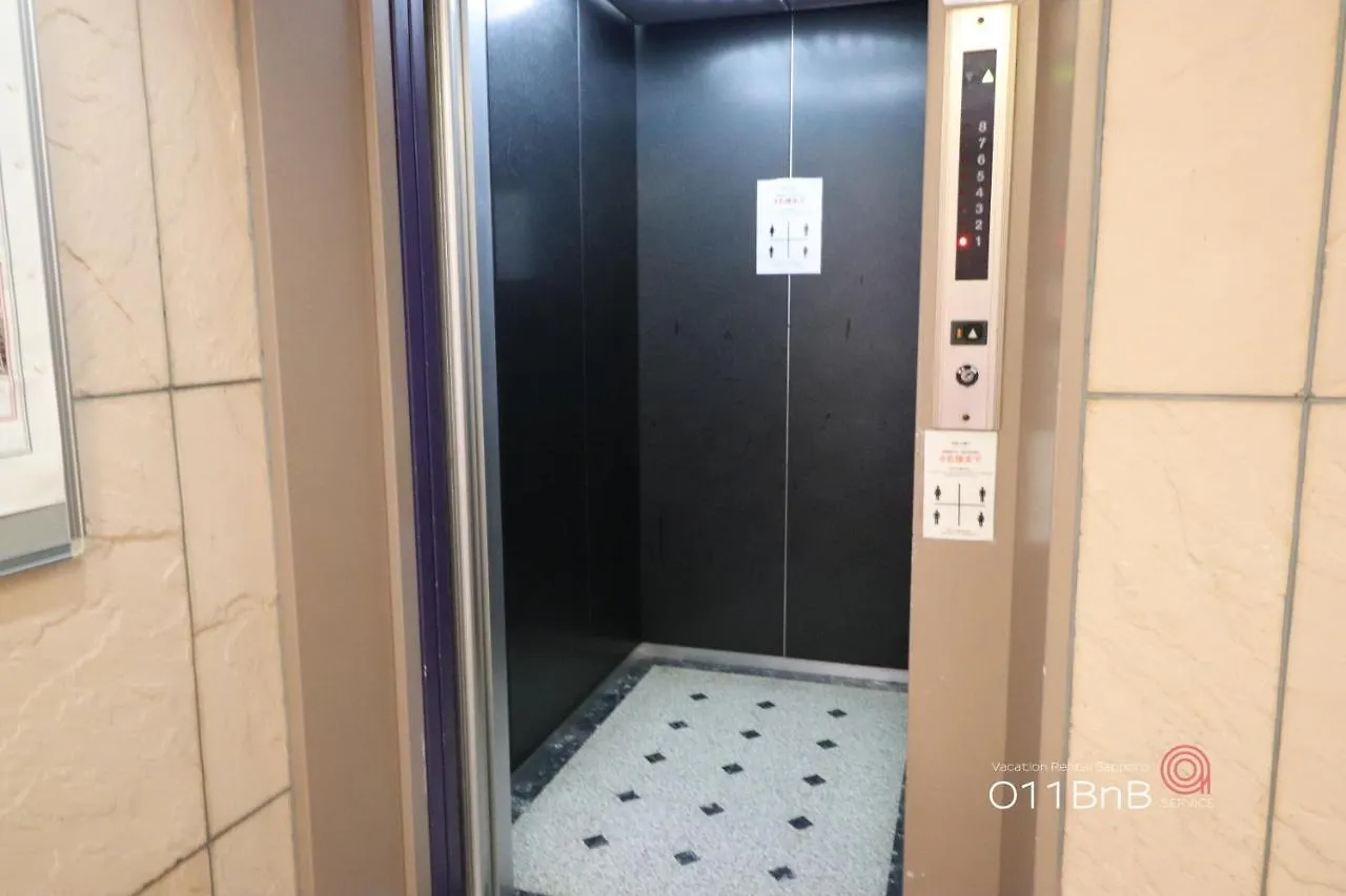 Nk Bld3F Sapporo 3Ldk 3Br 1 Floor 1 Room Minamijuichijo 0*,  Japan