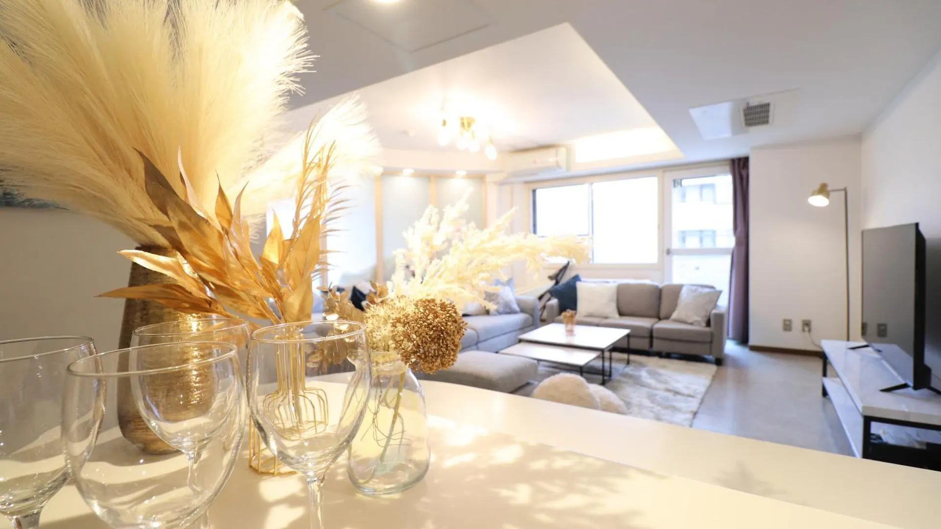 Nk Bld3F Sapporo 3Ldk 3Br 1 Floor 1 Room Minamijuichijo 0*,  Japan